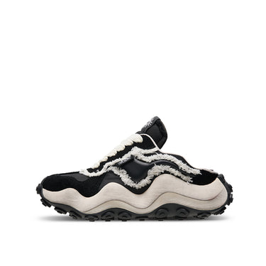 xVESSEL x XHEYDAY T-Front Wavy Slip On Black